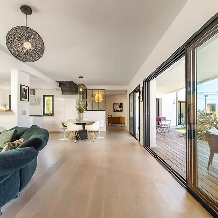 - High Standing Contemporay *