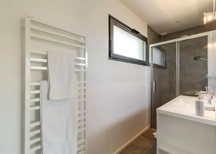 - High Standing Contemporay