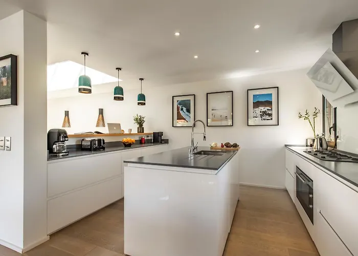 - High Standing Contemporay *